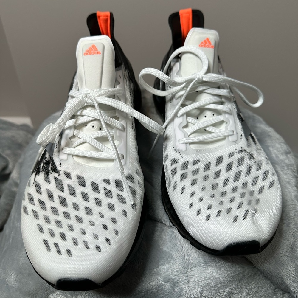 Adidas Ultraboost PB (Personal Best)